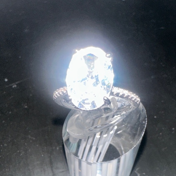 Fashion Jewelry Silver Ring Size 6 - Picture 4 of 9